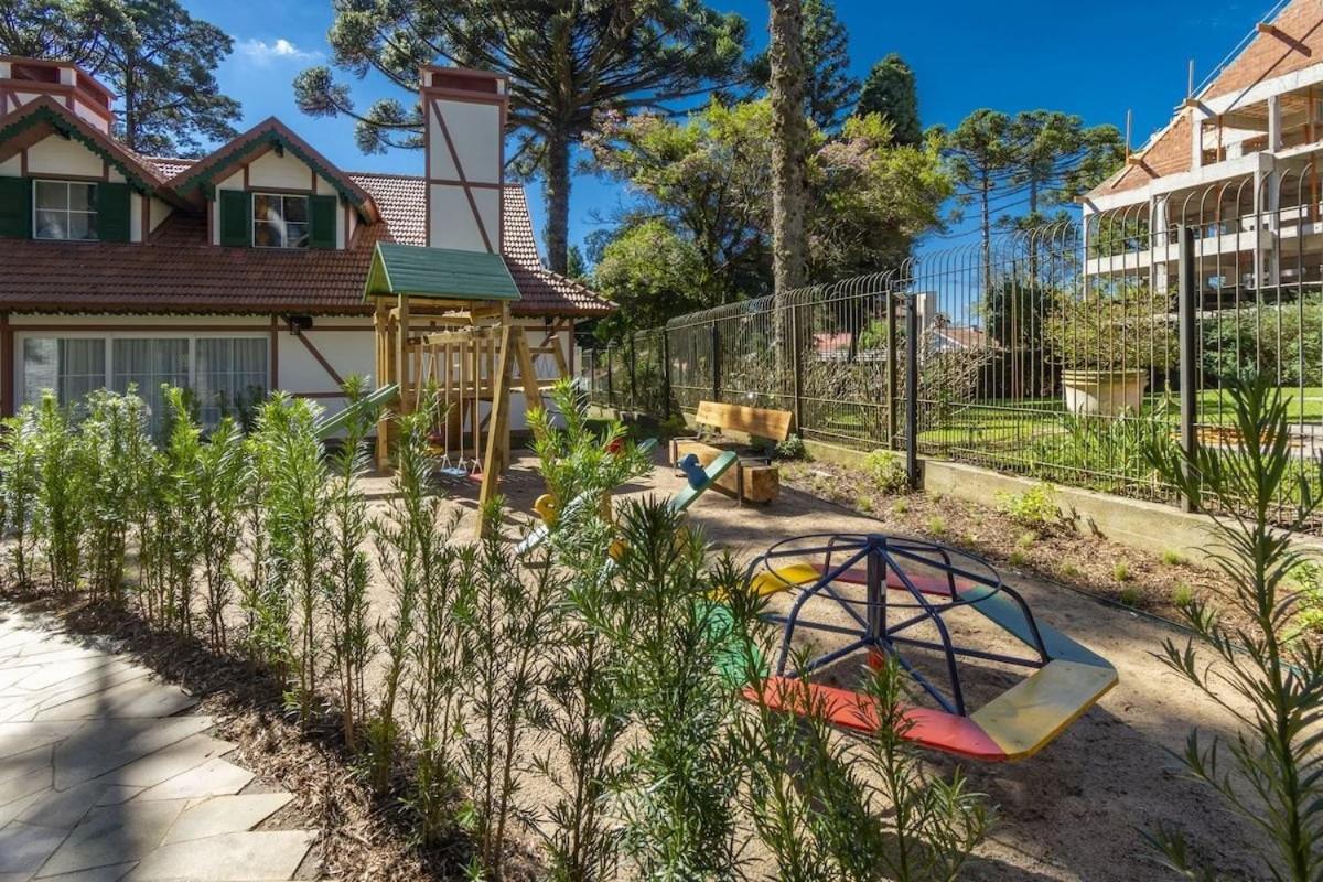 Rosa Apartamento Bav 101 Gramado Bagian luar foto